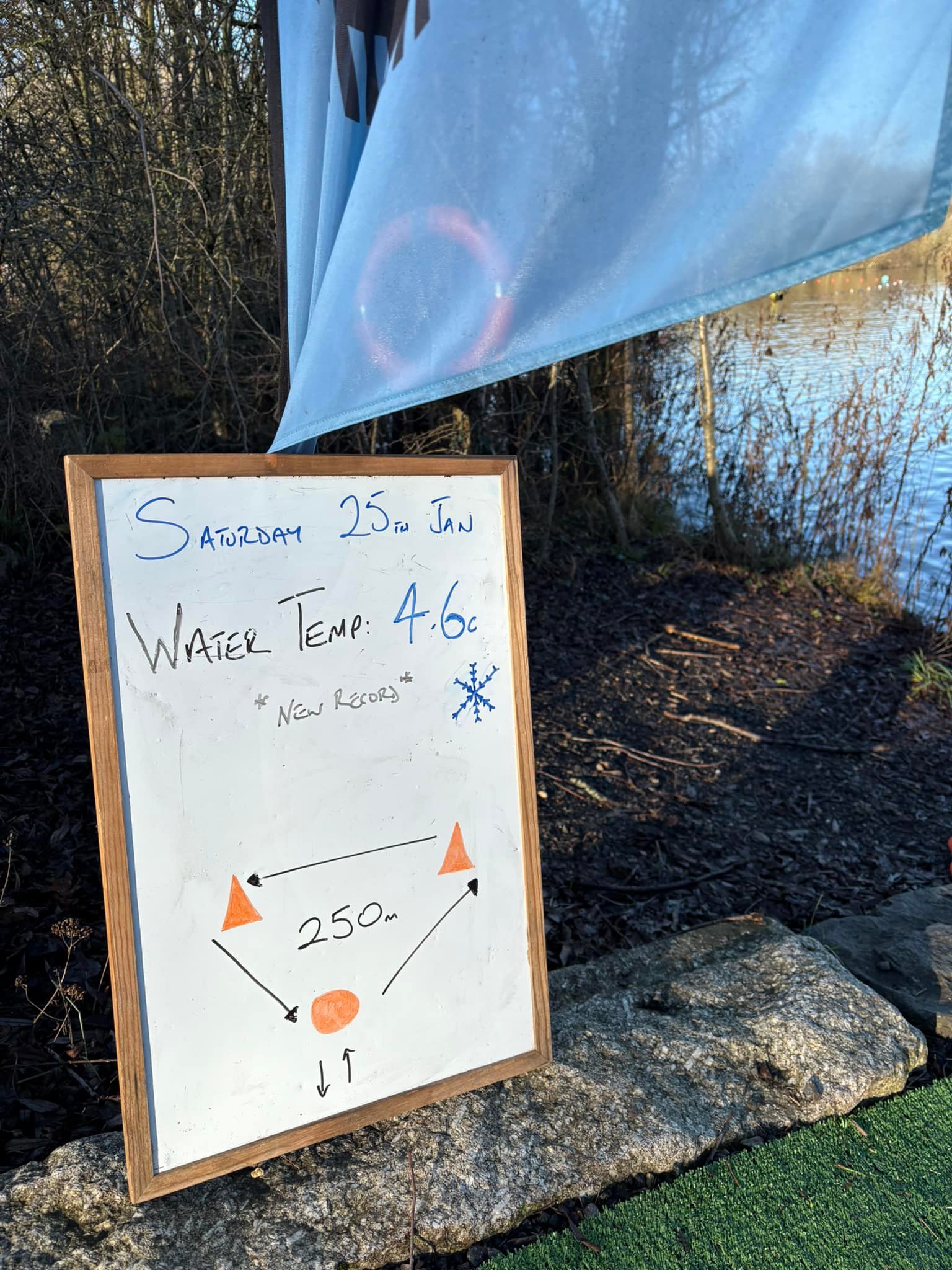My coldest swim so far but helped by fabulous blue sky and sunshine 🏊🥶