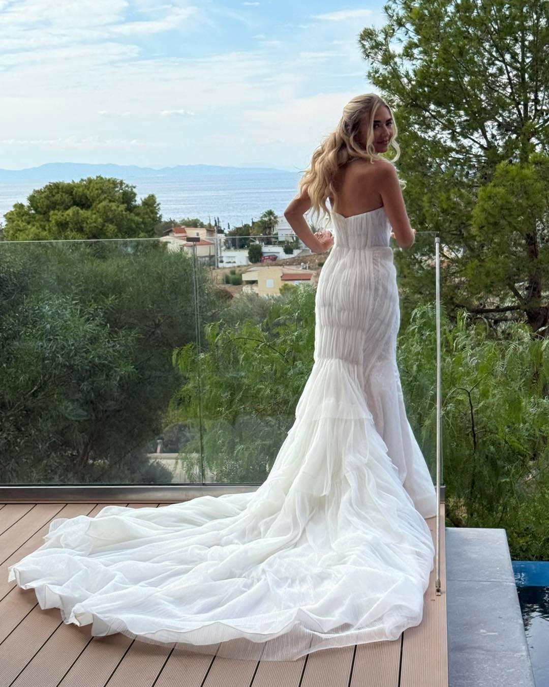 Congratulations Mr & Mrs Adams 💕
The most incredible day. 🤩 #athens @chloejessr @tomadams9