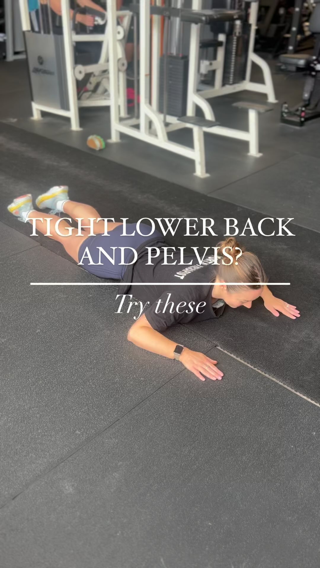 TEST YOUR SPINE!
Your spine should have rotation, flexion and extension… so make sure it does!
Give these a whirl and see if your lower back stiffness improves 🙌🏼