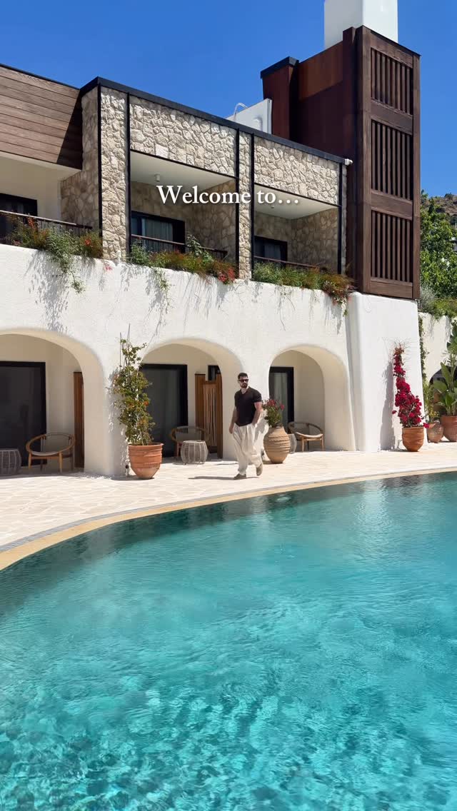 Looks like a dream, but where is it really? 👀
This is Bodrum, Turkey - and hon