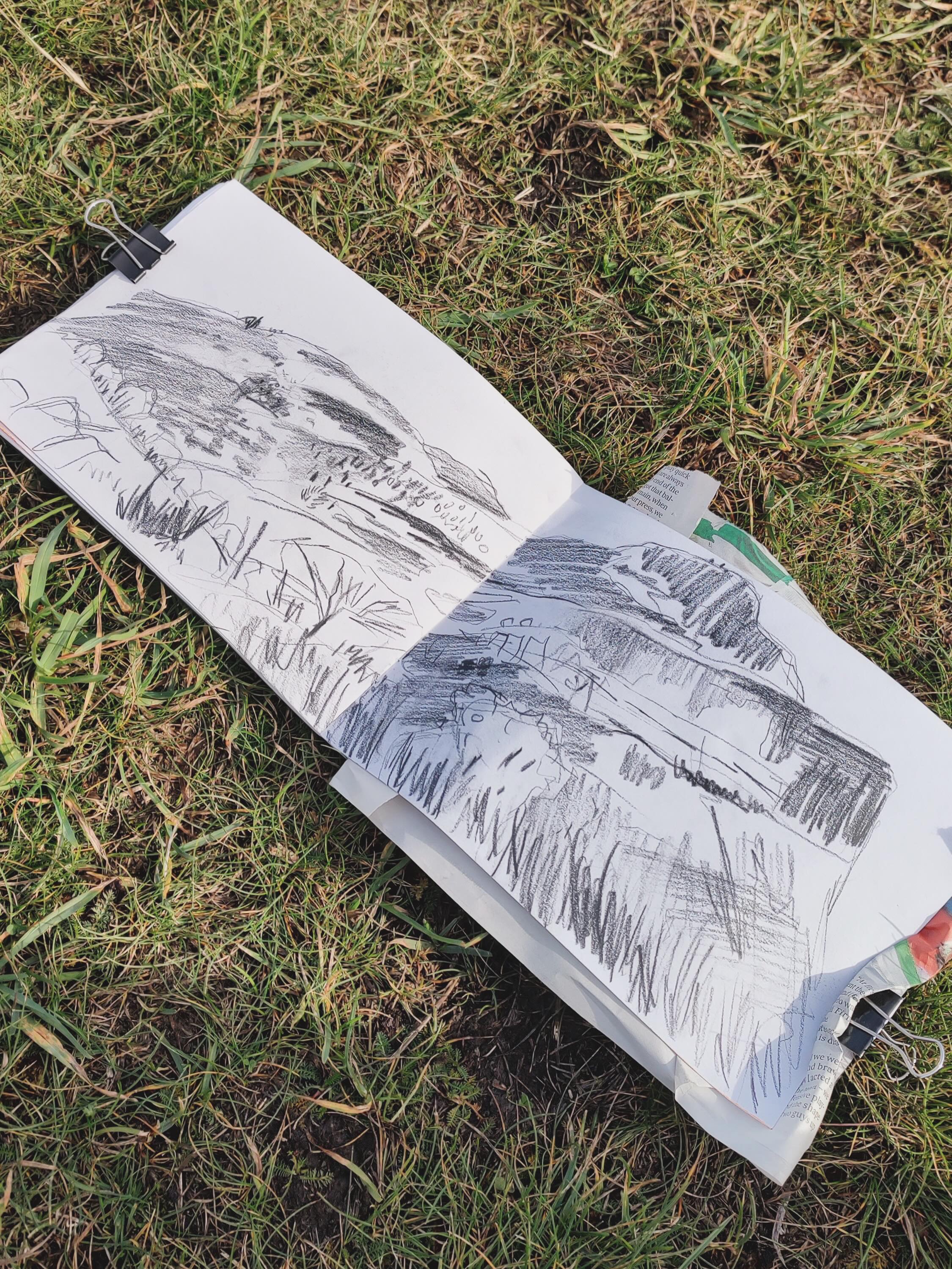 If I had to choose just one subject to sketch, it’d be green, gently sloping and probably covered with trees… 🌳
A series of sketchbook drawings and paintings done on location around Malta, Wales and Scotland. #sketchbooksessions #sketchingscotland #sketchingmalta #sketchingwales #sketchartists