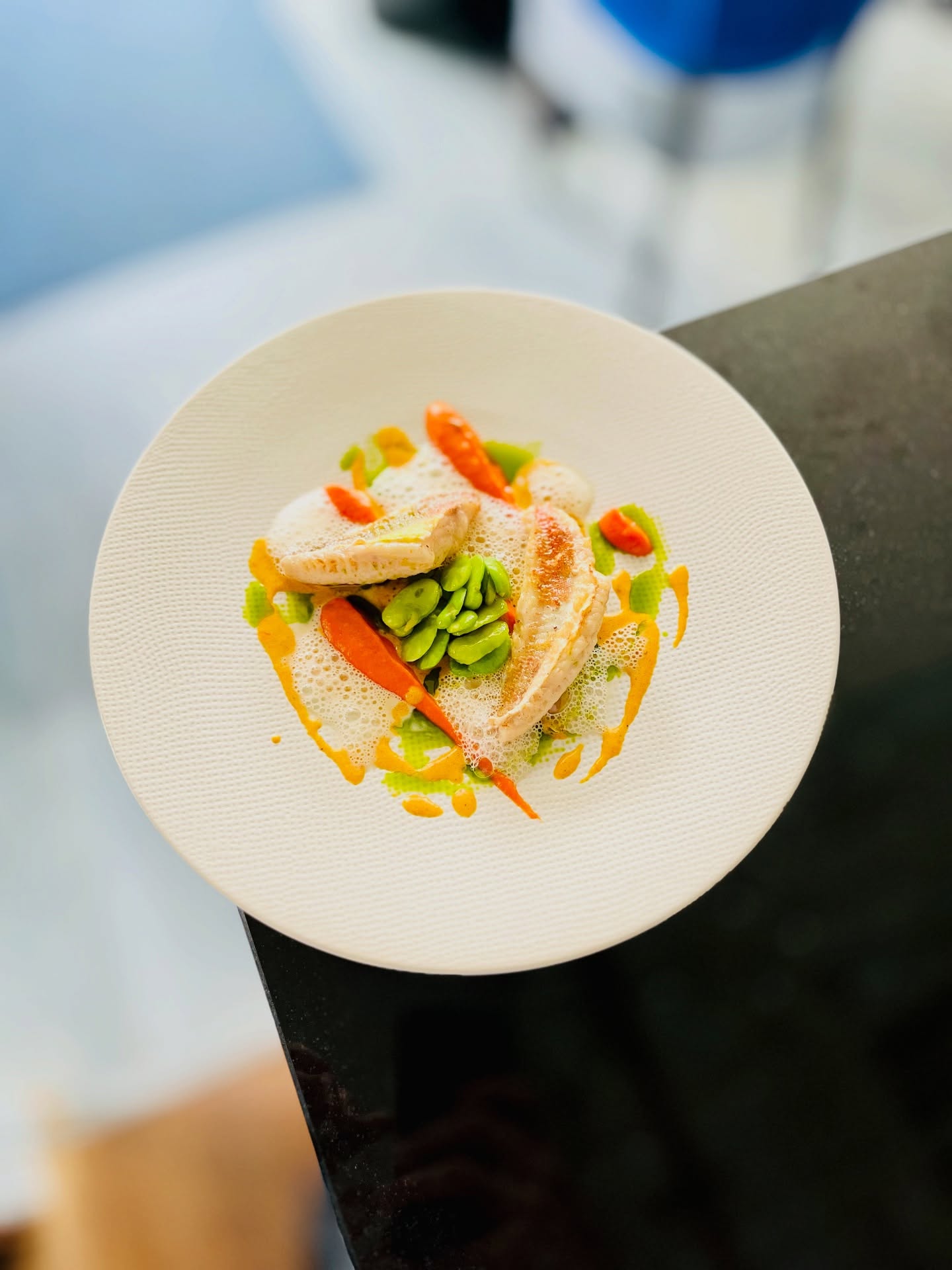 Arrivé frais ce matin, puis sublimé par notre chef en une création aussi élégante que savoureuse.
Réservez votre table et venez découvrir notre suggestion de la semaine.
.
#chanteloupenbrie #valdeurope #disneylandparís #gastronomiefrancaise #luxurydining