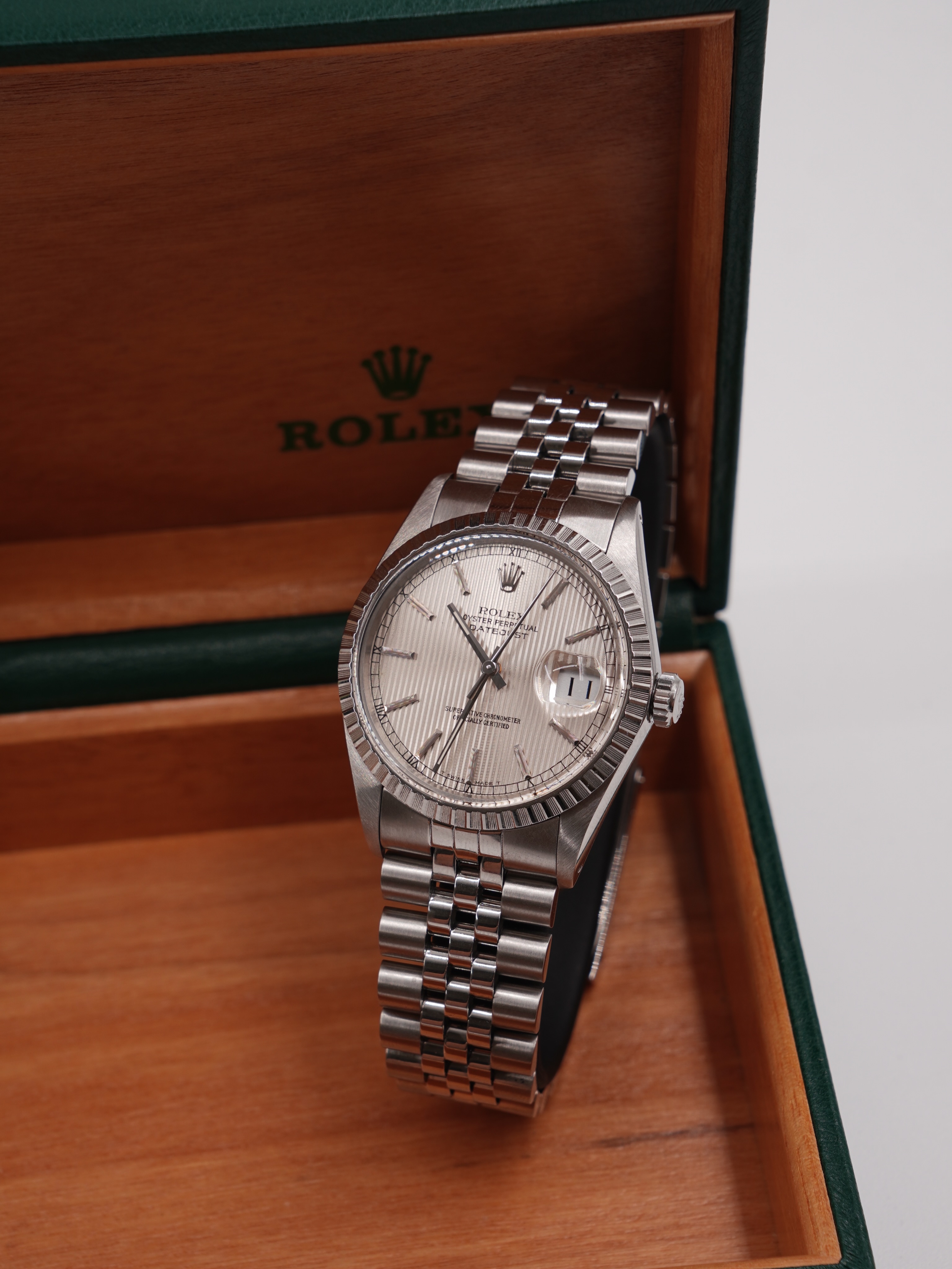 A reminder that some of Rolex’s best dials are no longer in production. This Datejust 36mm ref. 16030 with the silver t