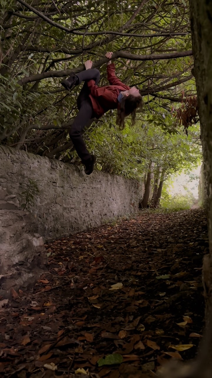 Multidisciplinary artist ~> the kind who dances in the trees and aspires to be a bird in the forest 🪶
.
.
.
#dance #wood #pole #wild #nature @yorkshiredales @ruralartsnorthyorks